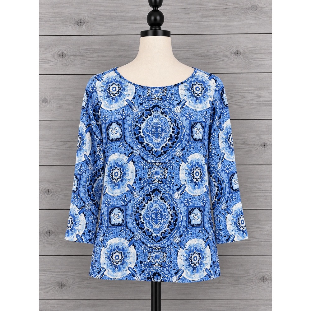 The Talbots Tee Size Small Blue Medallion 3/4 Sleeve Scoop Neck Cotton Stretch